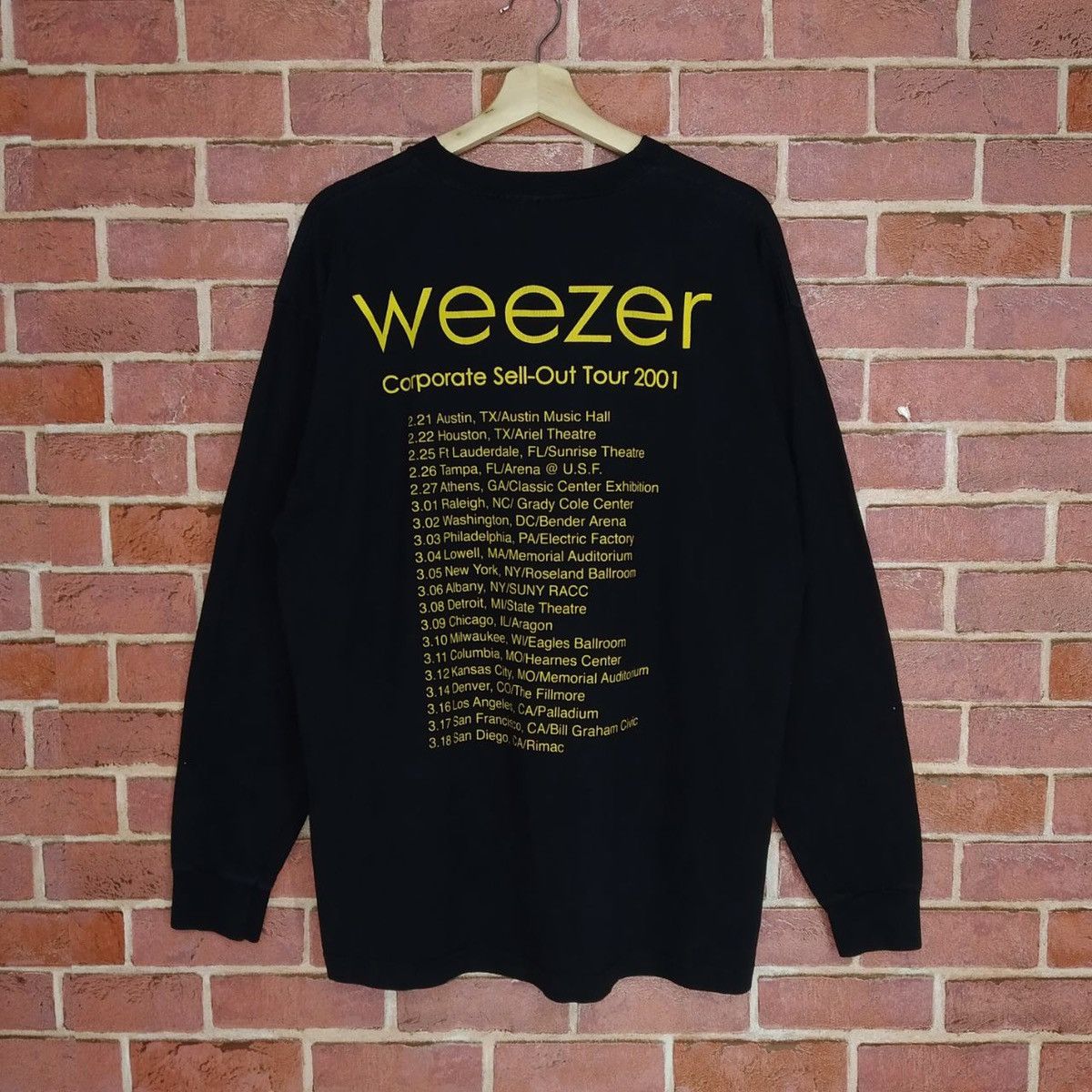 Band Tees Vintage WEEZER American Alternative Rock Band Promo Tour Size US XL / EU 56 / 4 - 2 Thumbnail