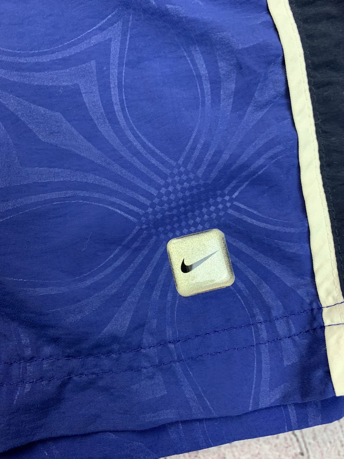 Nike × Vintage Nike Vintage Y2K Shorts Size US 32 / EU 48 - 4 Thumbnail