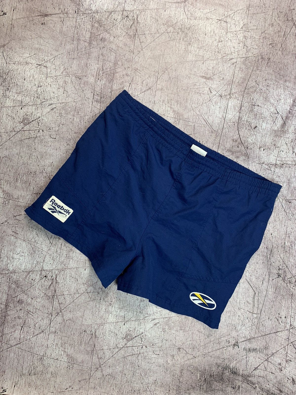Reebok Vintage Reebok y2k Shorts Size US 32 / EU 48 - 1 Thumbnail