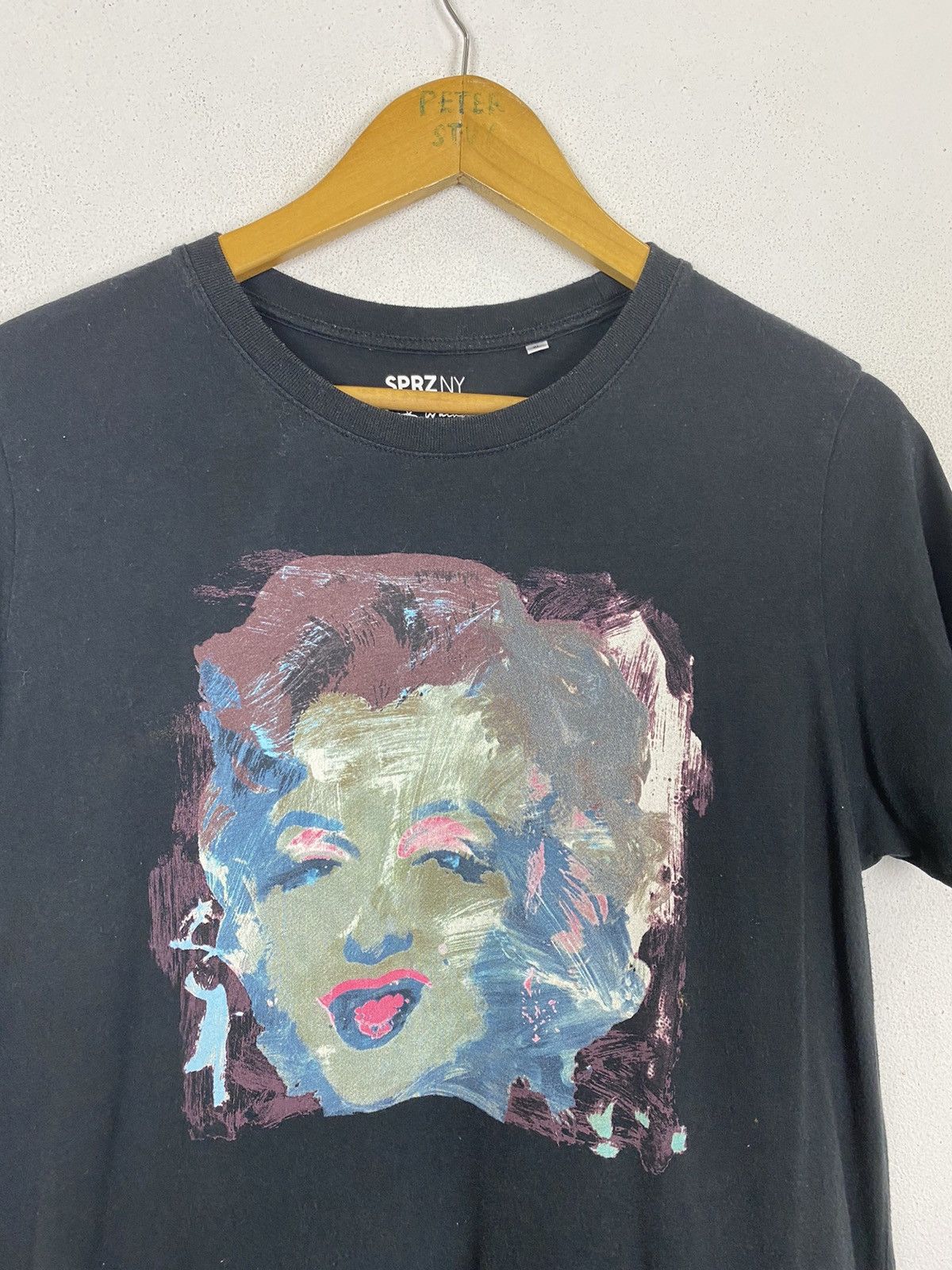 Andy Warhol × Band Tees × Uniqlo Uniqlo Andy Warhol Marilyn Monrea Shirt Size US XL / EU 56 / 4 - 4 Thumbnail