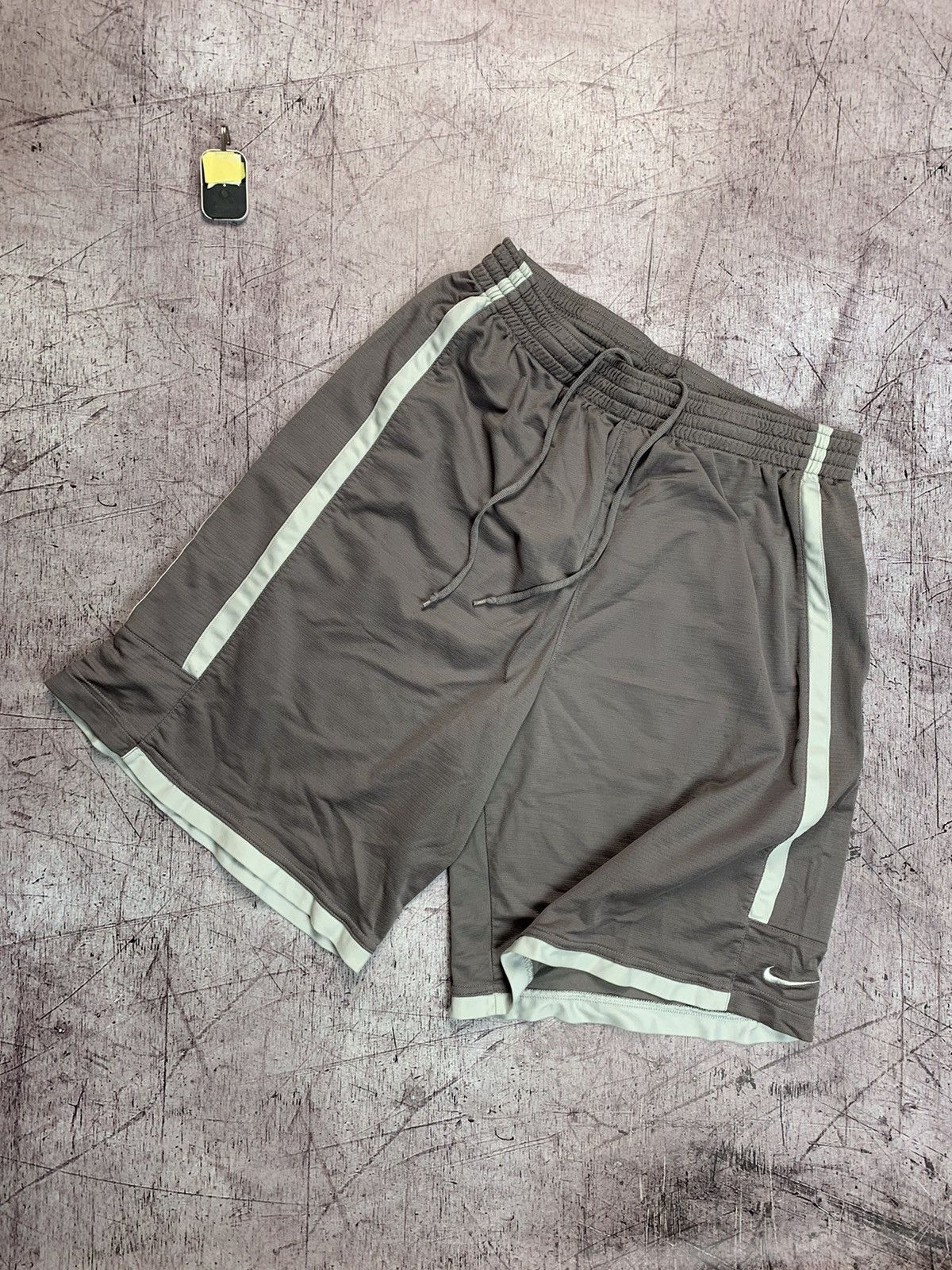 Nike × Vintage Nike y2k Shorts Size US 36 / EU 52 - 1 Thumbnail