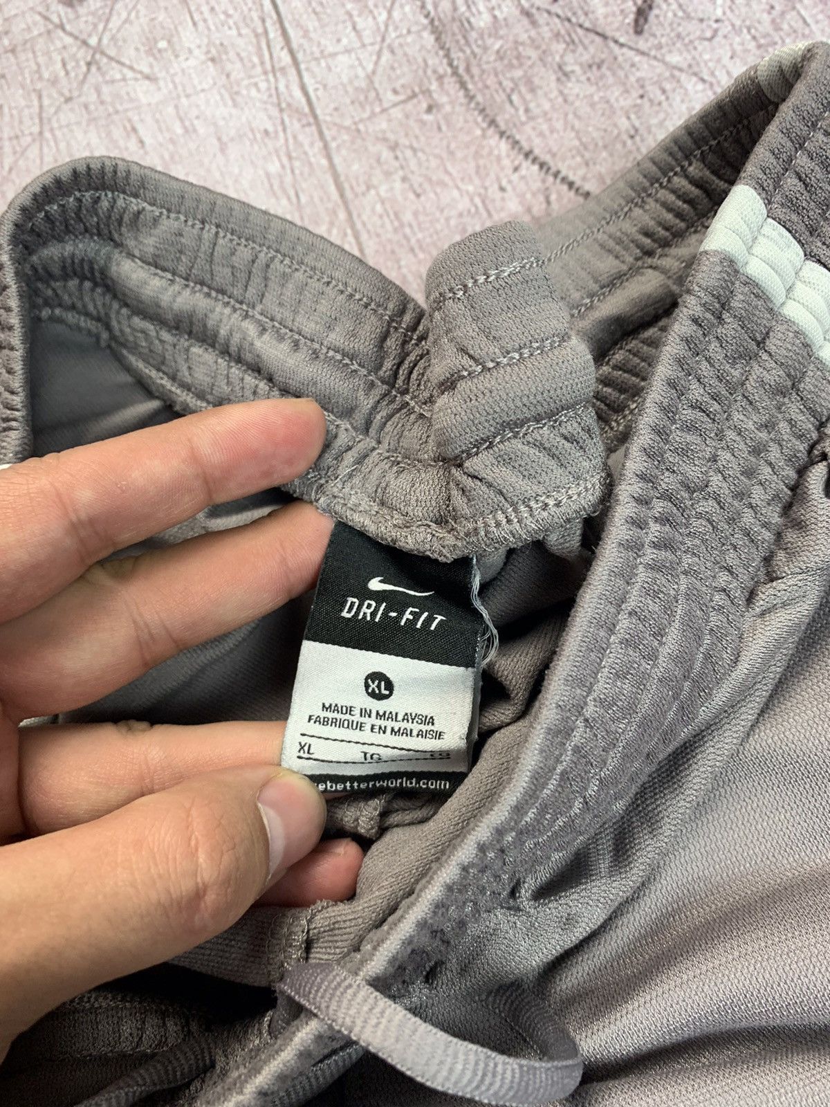 Nike × Vintage Nike y2k Shorts Size US 36 / EU 52 - 5 Thumbnail