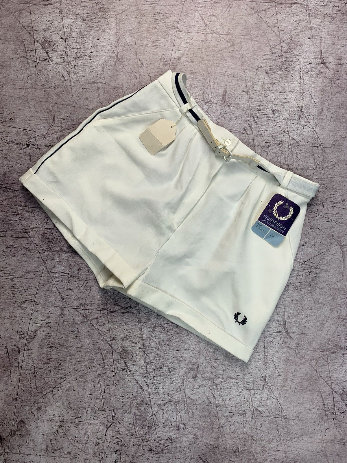 Fred Perry Vintage Fred Perry 90s Shorts Size US 30 / EU 46 - 1 Thumbnail
