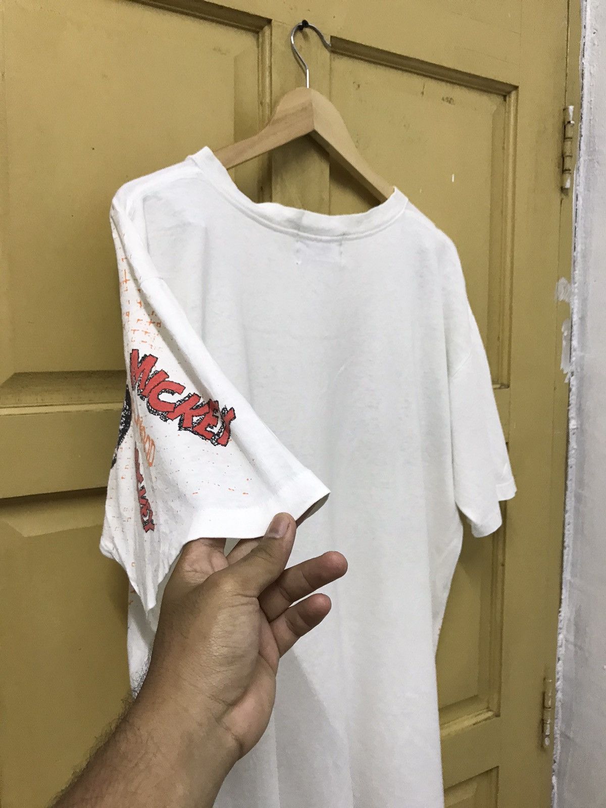 Vintage Vintage 90s Hollywood Director Mickey Graphic T-Shirt Size US XL / EU 56 / 4 - 6 Thumbnail
