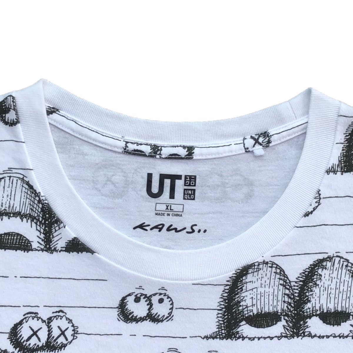 Japanese Brand 🔥KAWS x Uniqlo All Over Eyes Tee White Size US XL / EU 56 / 4 - 6 Thumbnail