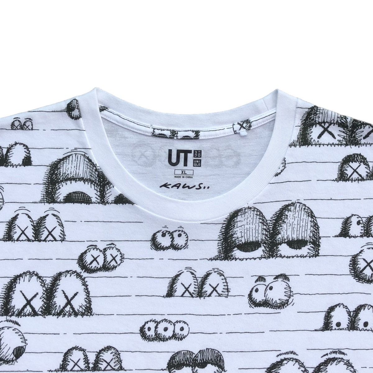Japanese Brand 🔥KAWS x Uniqlo All Over Eyes Tee White Size US XL / EU 56 / 4 - 5 Thumbnail