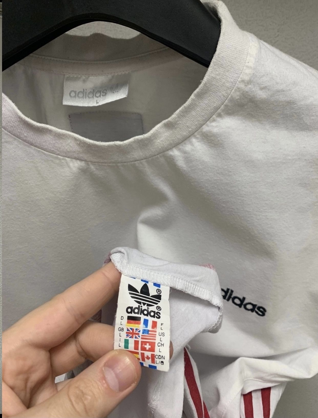 Vintage Adidas originals vintage 1990 90th white t-shirt big logo L Size US L / EU 52-54 / 3 - 4 Thumbnail