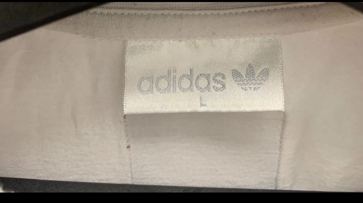 Vintage Adidas originals vintage 1990 90th white t-shirt big logo L Size US L / EU 52-54 / 3 - 5 Thumbnail