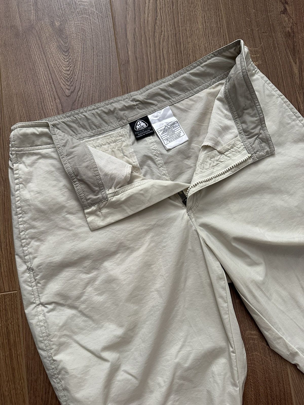 Nike ACG × Vintage Nike ACG Transformer Adjustable Ivory Nylon Women’s Pants Size 30" / US 8 / IT 44 - 7 Thumbnail
