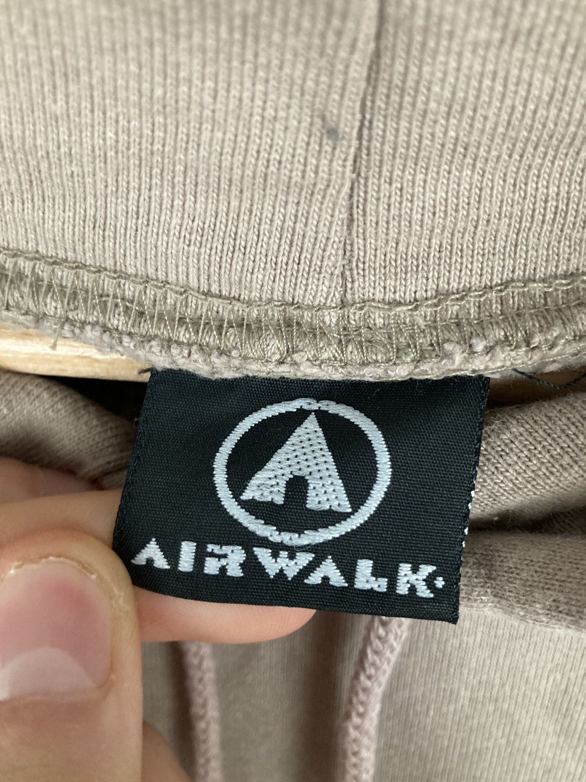 Airwalk Vintage Airwalk 90s Skateboards Hoodie Beige Skategang Size US M / EU 48-50 / 2 - 5 Thumbnail