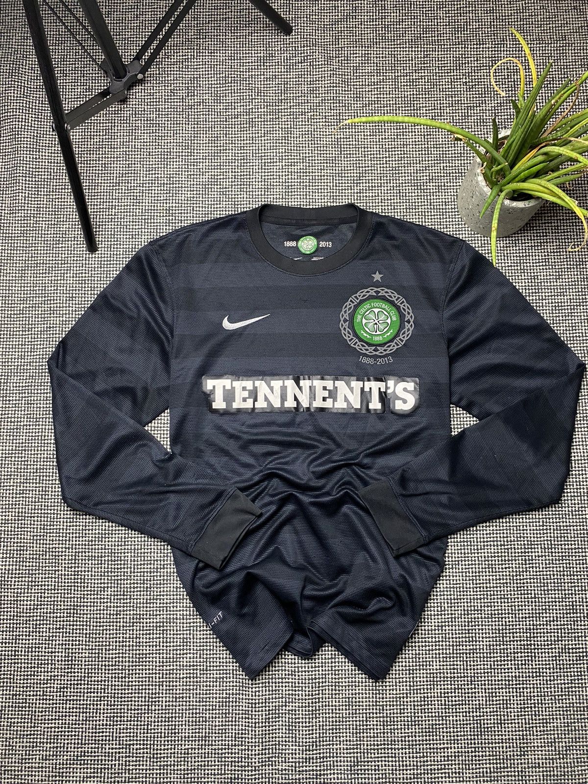 image of Vintage Soccer Jersey Nike Celtic 2012-2013 in Grey, Men's (Size Medium)