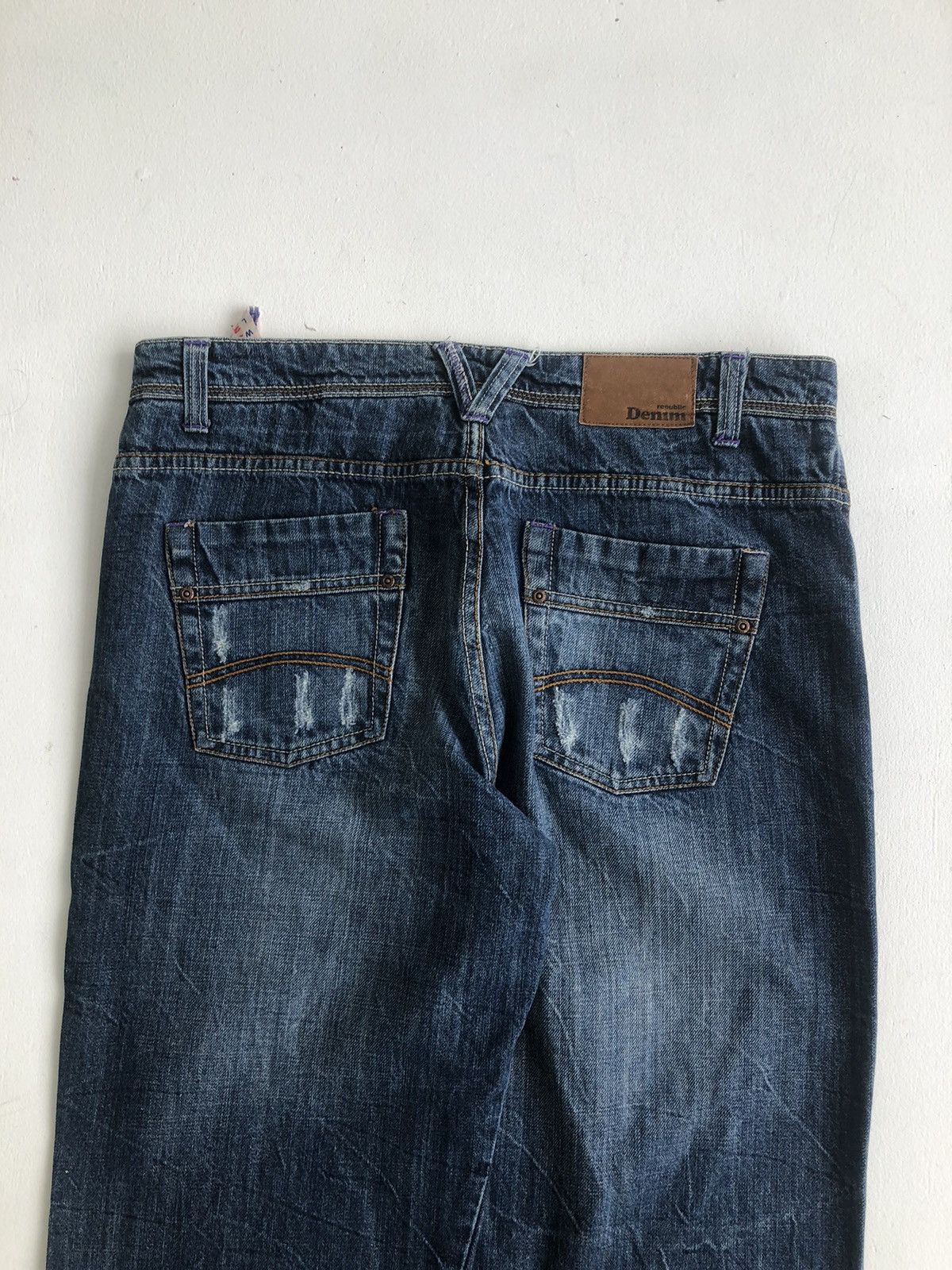 Japanese Brand Vintage Japanese whiskering Washed Perfect loose fit jeans Size US 34 / EU 50 - 8 Thumbnail