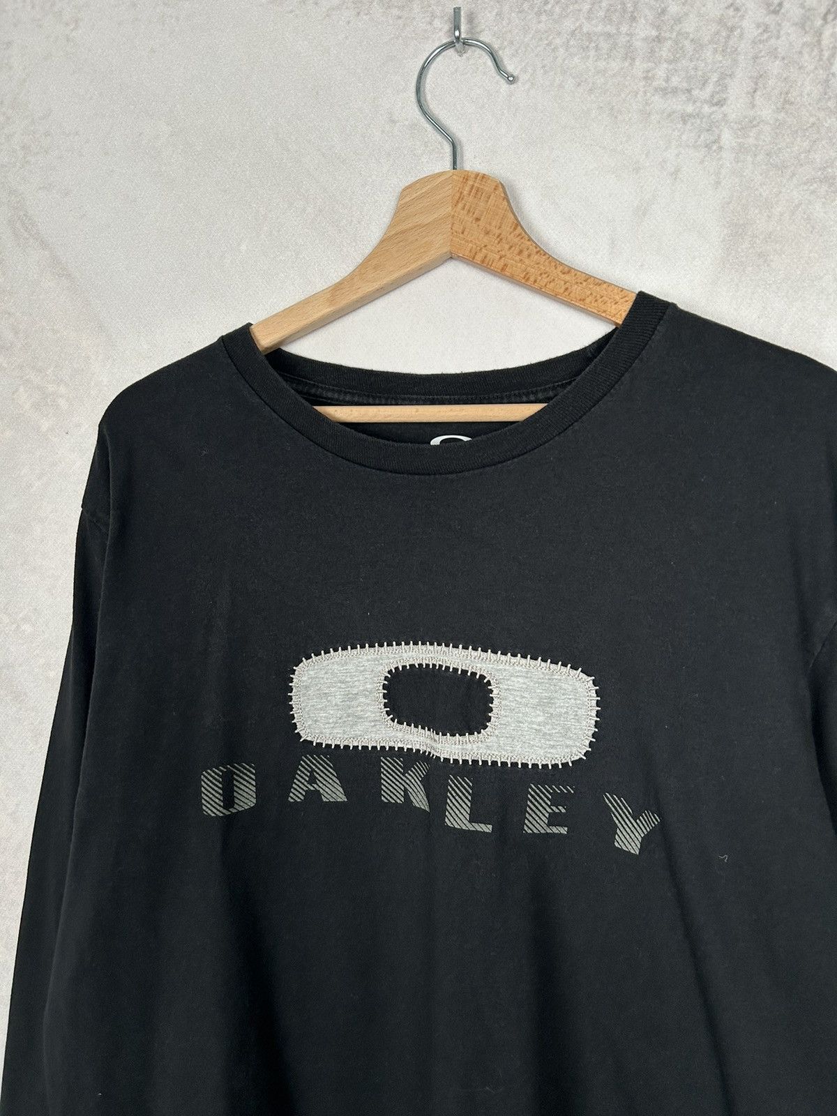 Oakley Vintage Oakley Longslee Big Logo Rare Hype Surf Style 90s Size US L / EU 52-54 / 3 - 3 Thumbnail