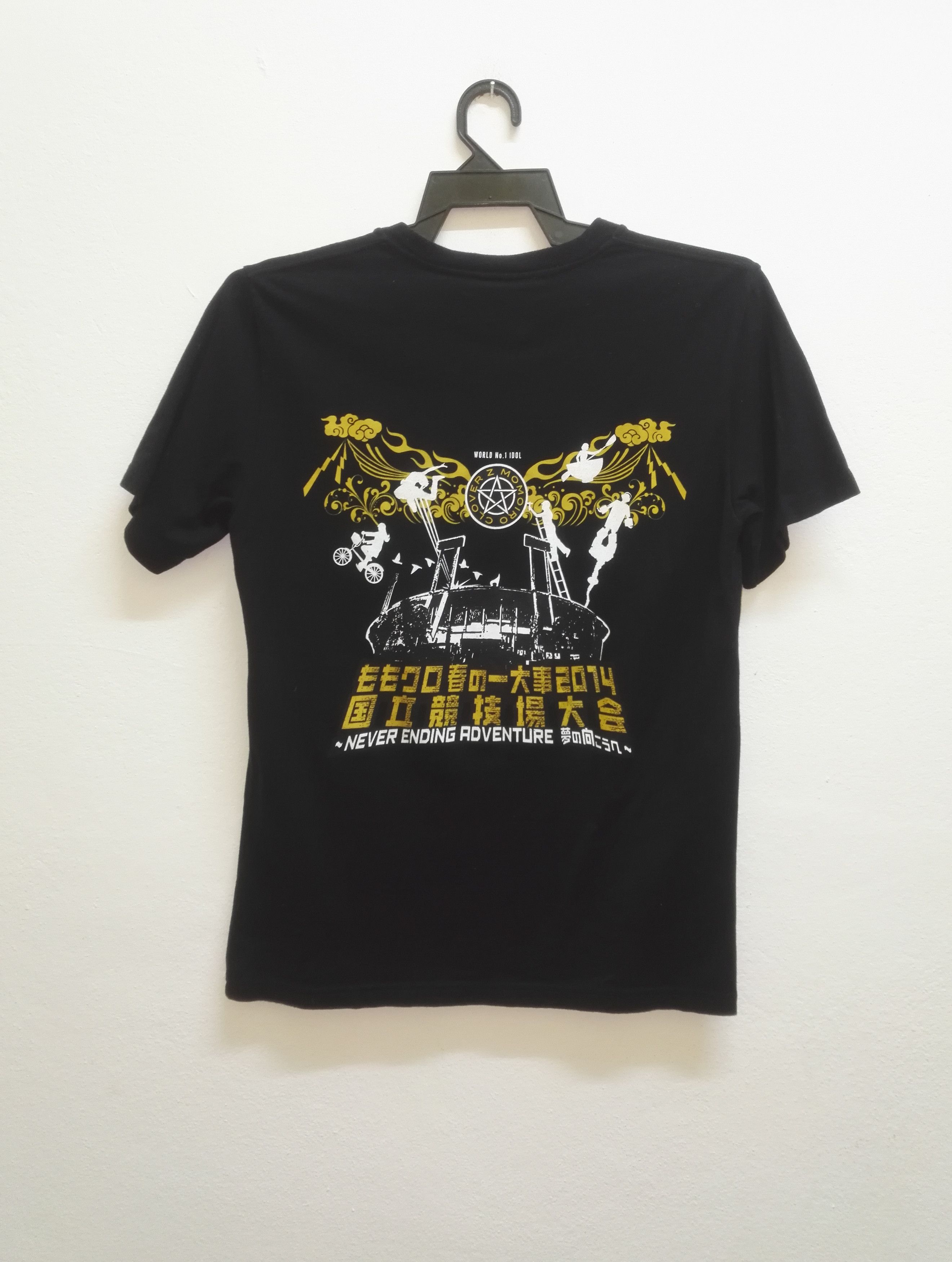 Band Tees Rare🔥 Momoiro Clover Z Japanese idol Group T-shirt Saiz M Size US M / EU 48-50 / 2 - 3 Thumbnail