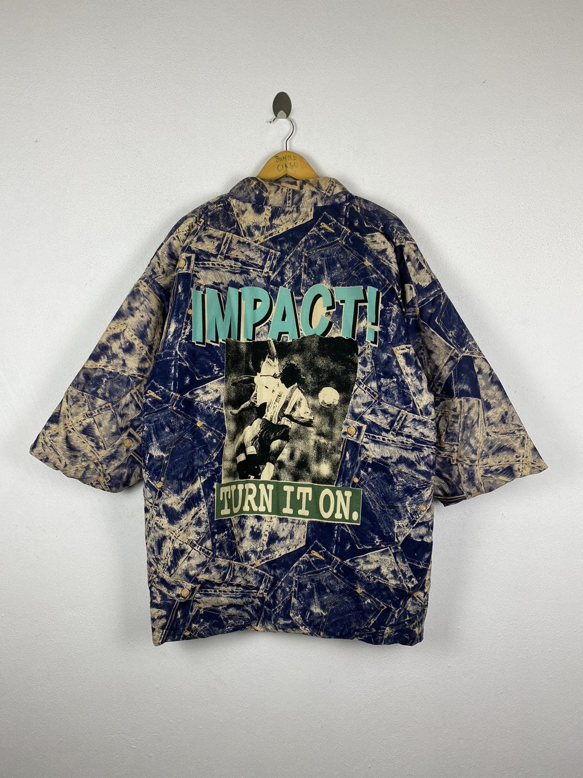 Japanese Brand Vestido Denim print“impact Turn It On” Kimono Design Jacket Size US L / EU 52-54 / 3 - 2 Thumbnail
