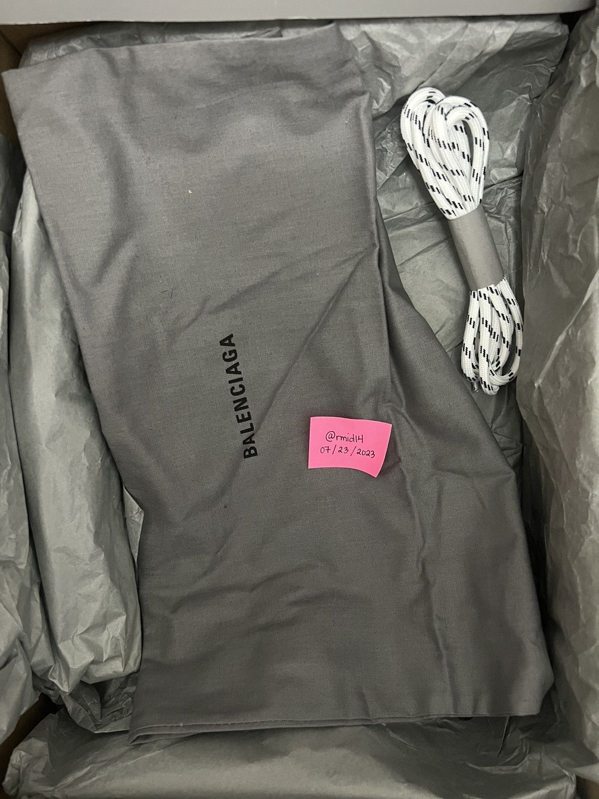 Balenciaga Balenciaga Triple S Size US 7 / IT 37 - 9 Thumbnail