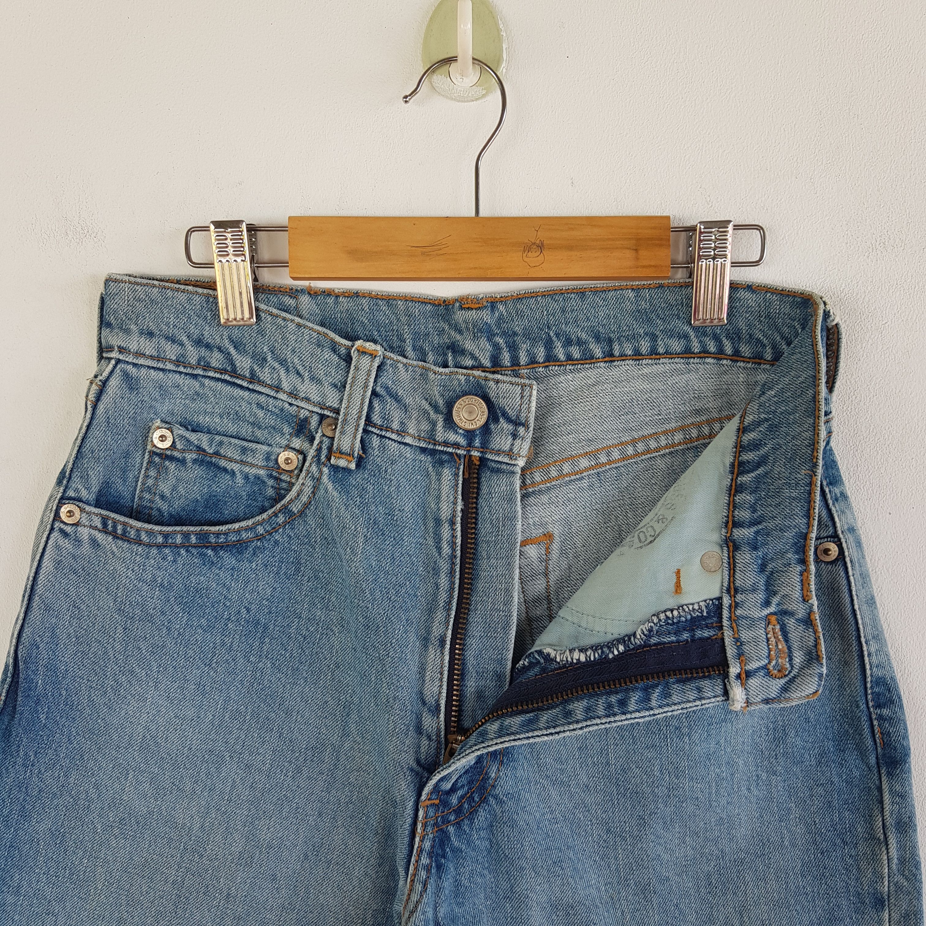 Levi's Vintage Levi's Light Wash Jeans Levis 543 Sun Faded Denim Size 26" / US 2 / IT 38 - 6 Thumbnail