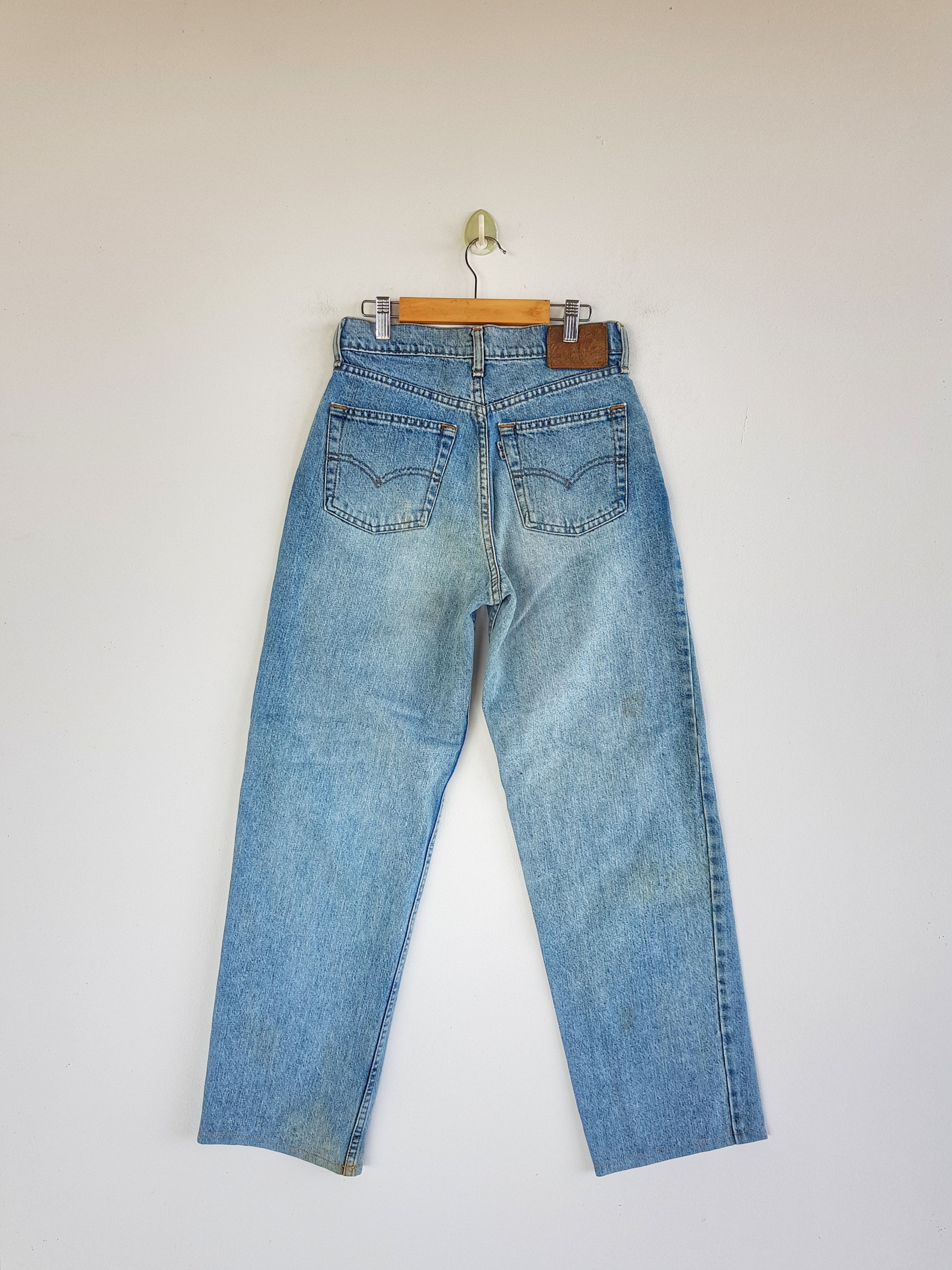 Levi's Vintage Levi's Light Wash Jeans Levis 543 Sun Faded Denim Size 26" / US 2 / IT 38 - 2 Thumbnail