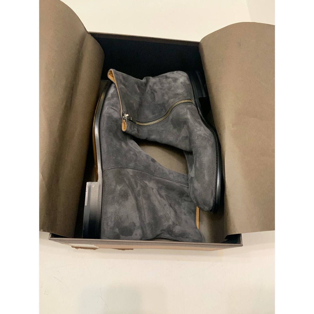 Armando Cabral ARMANDO CABRAL SUEDE ZIPPED BOOTS Size US 10 / EU 43 - 16 Thumbnail