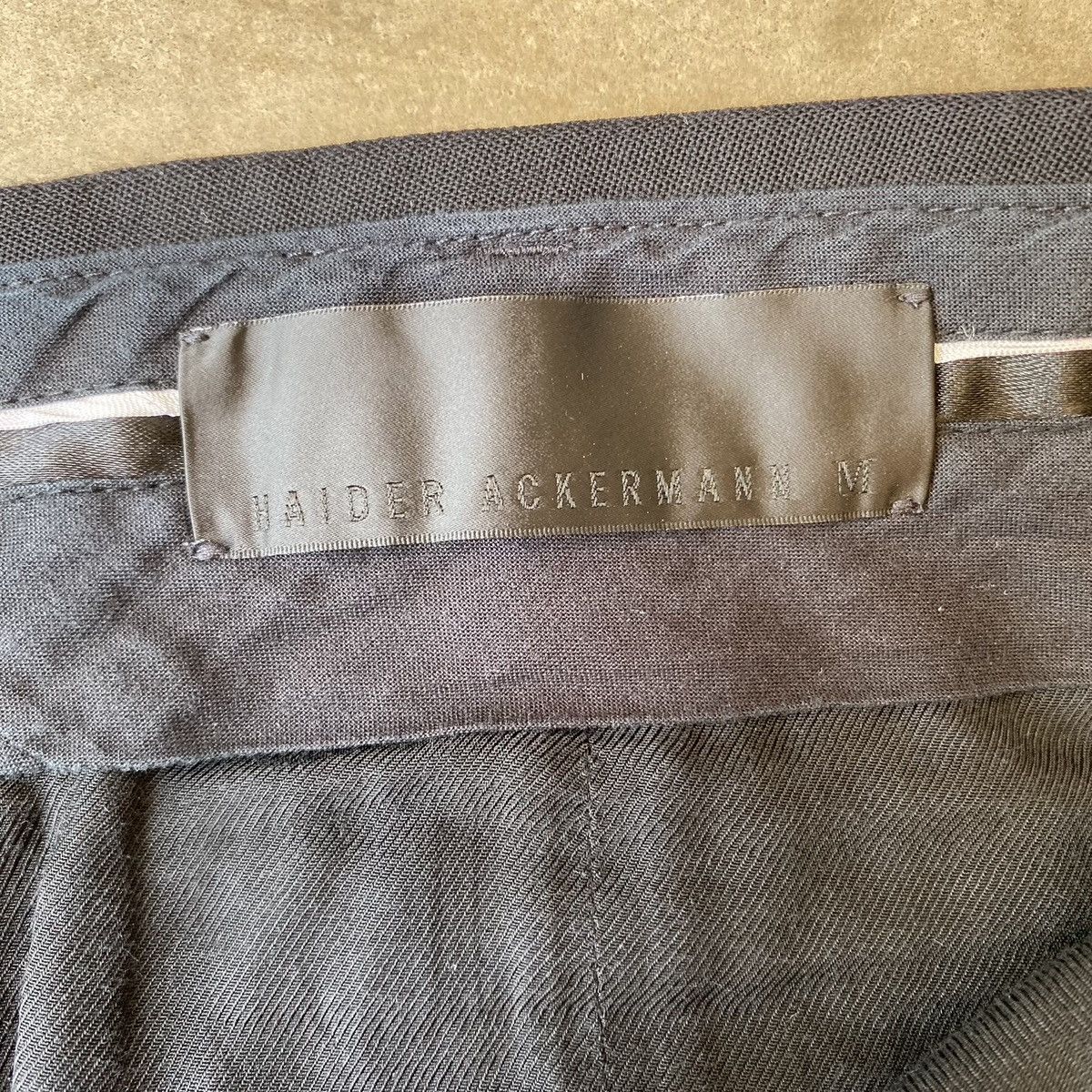 Haider Ackermann Haider Ackermann Black Cropped Fine Wool Dress Pants Sz34 Size US 34 / EU 50 - 5 Thumbnail