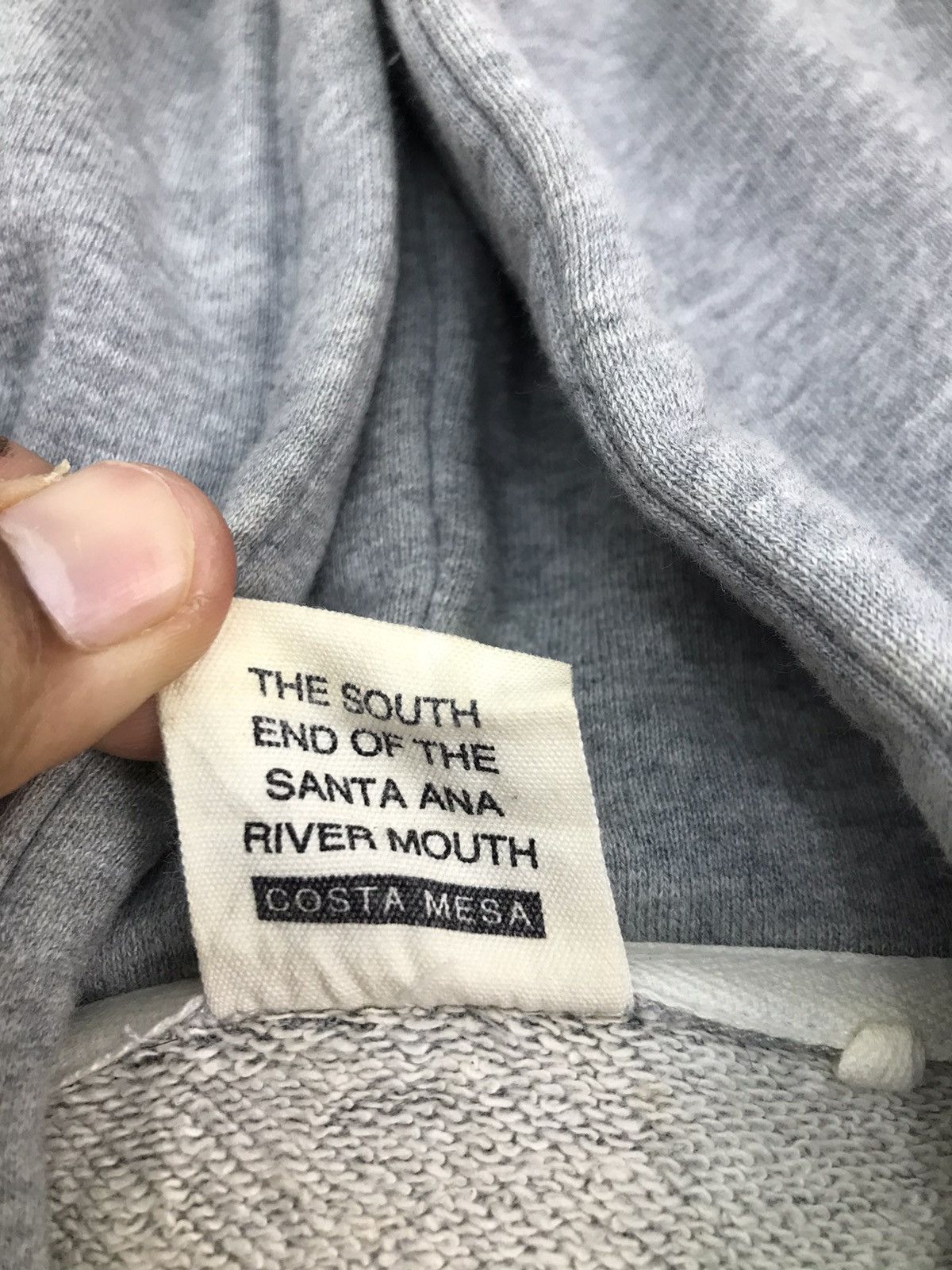 Modern Amusement Modern Amusement box logo supreme style sweater Size US M / EU 48-50 / 2 - 21 Thumbnail