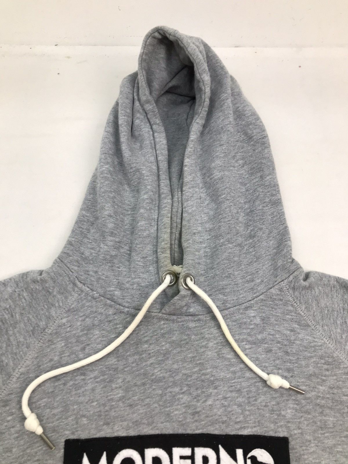 Modern Amusement Modern Amusement box logo supreme style sweater Size US M / EU 48-50 / 2 - 10 Thumbnail