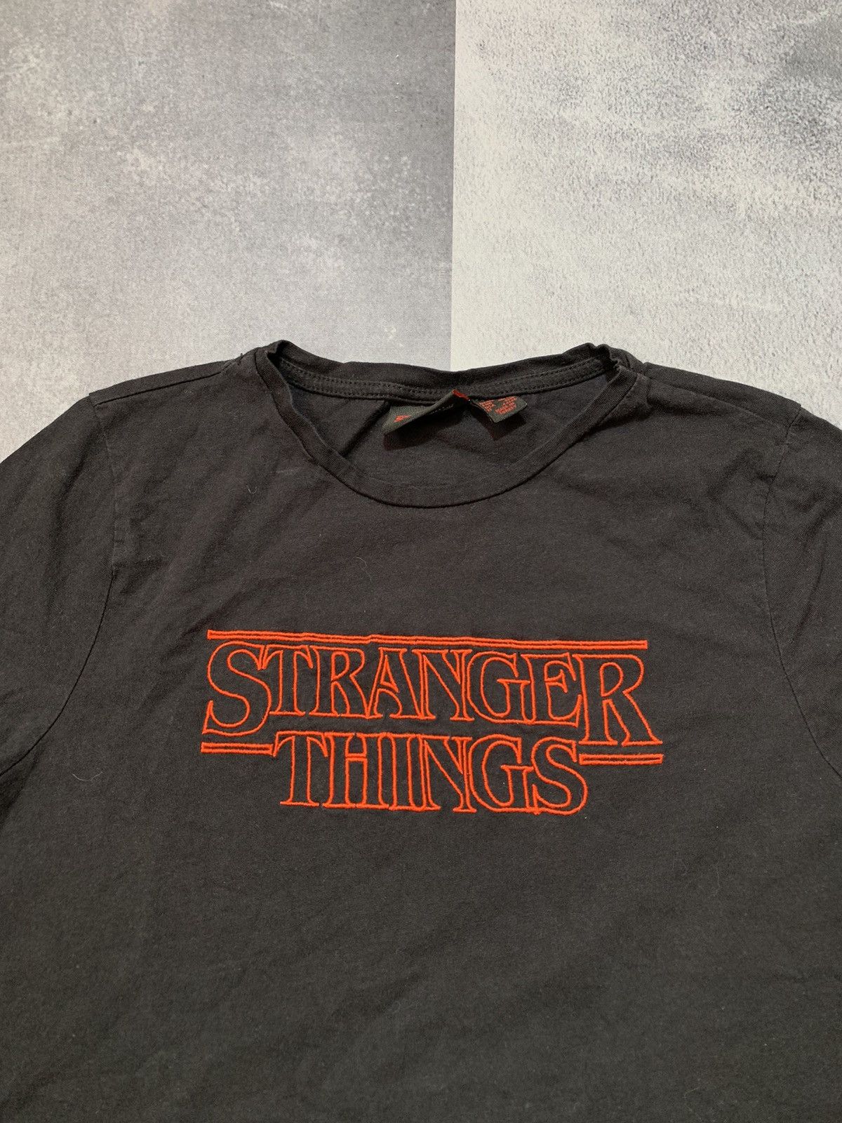 Band Tees × Vintage Vintage Y2K Stranger Things tee big logo streetwear size M Size M / US 6-8 / IT 42-44 - 5 Thumbnail