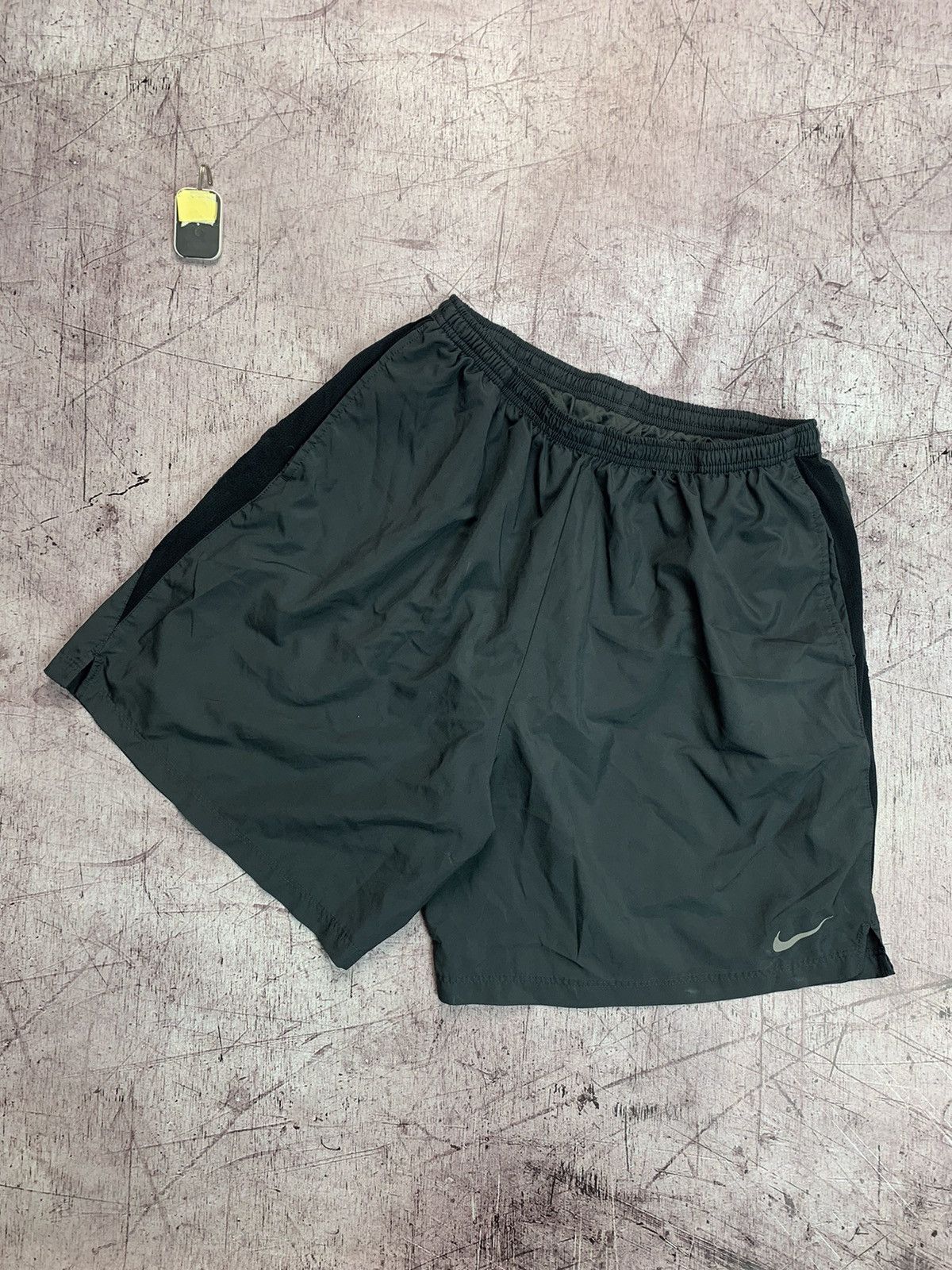 Nike Vintage Nike Y2K Hype Shorts Size US 36 / EU 52 - 1 Thumbnail