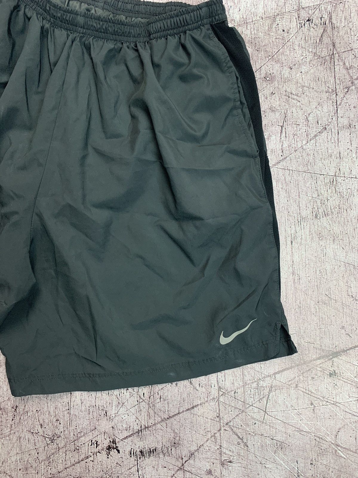 Nike Vintage Nike Y2K Hype Shorts Size US 36 / EU 52 - 3 Thumbnail