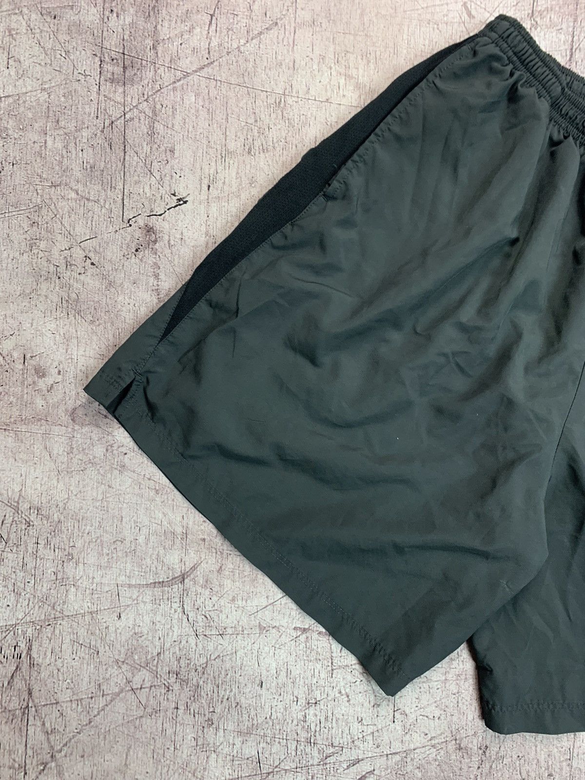 Nike Vintage Nike Y2K Hype Shorts Size US 36 / EU 52 - 2 Thumbnail