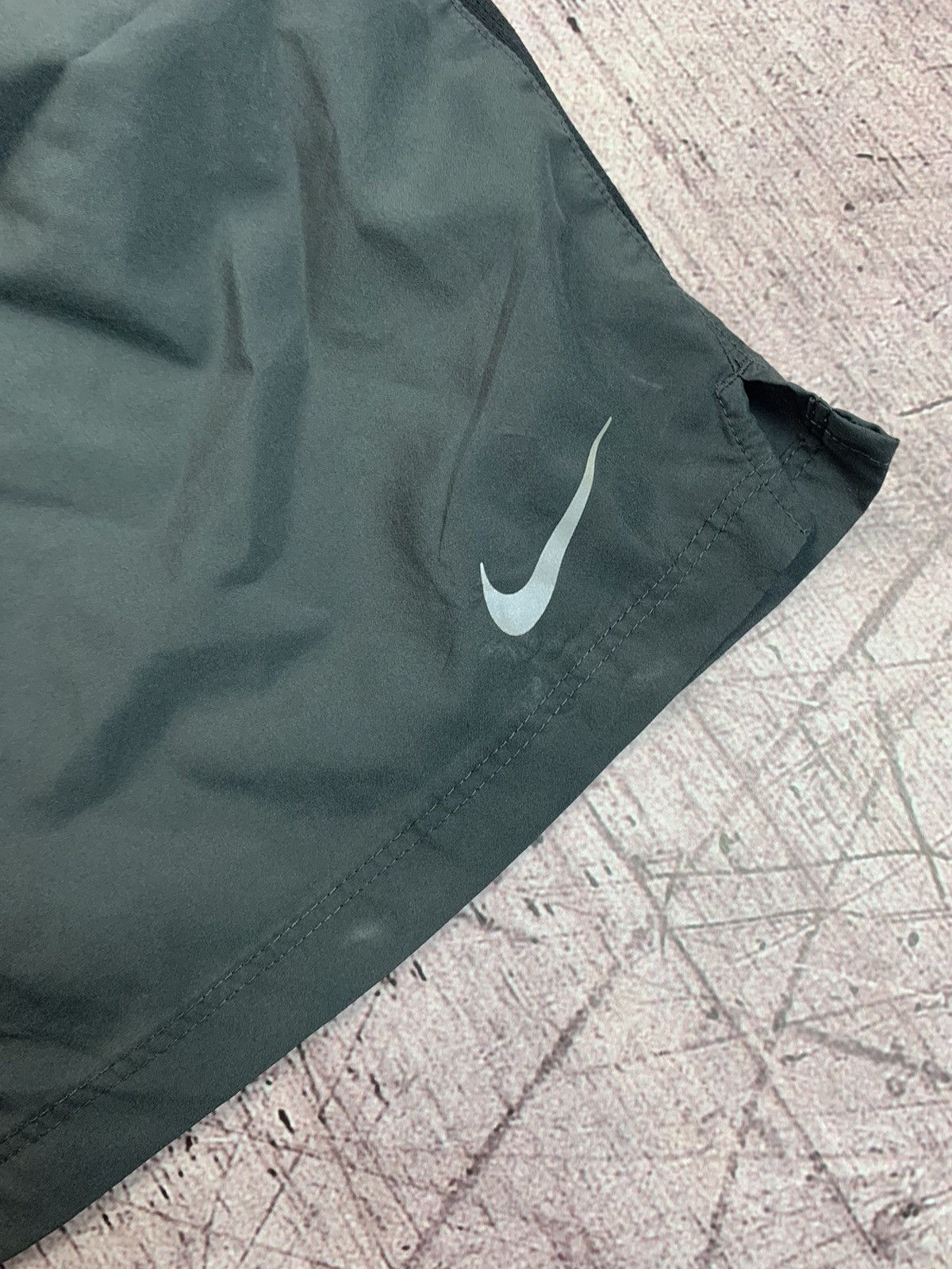 Nike Vintage Nike Y2K Hype Shorts Size US 36 / EU 52 - 4 Thumbnail