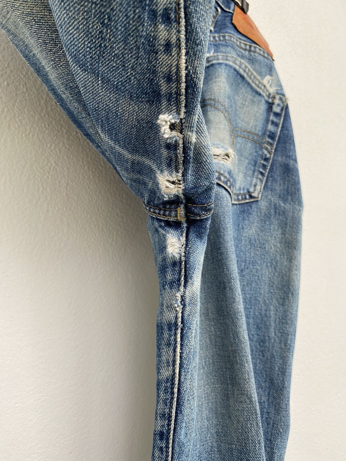 Levi's 🔥Vintage 80s Levi’s Distress Denime Size US 30 / EU 46 - 17 Thumbnail
