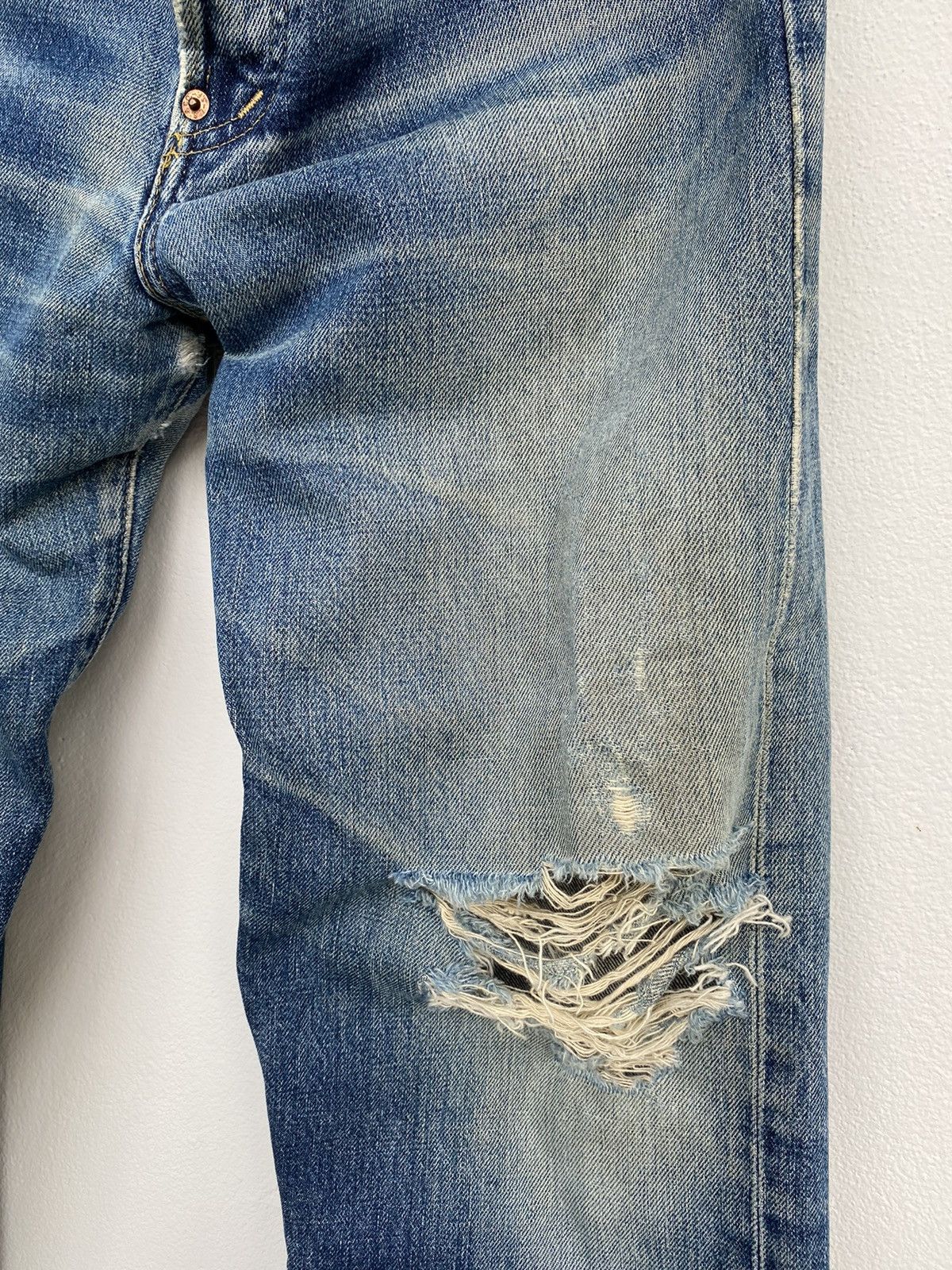 Levi's 🔥Vintage 80s Levi’s Distress Denime Size US 30 / EU 46 - 6 Thumbnail