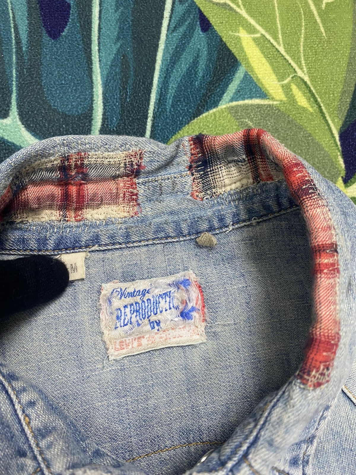 Levi's VINTAGE 90’s LEVIS STONE BUTTON JACKET Size US M / EU 48-50 / 2 - 9 Thumbnail