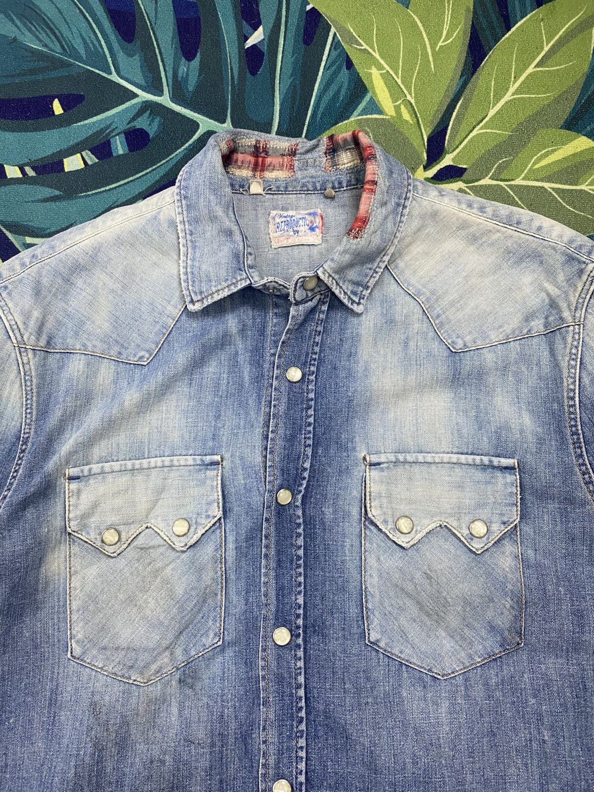 Levi's VINTAGE 90’s LEVIS STONE BUTTON JACKET Size US M / EU 48-50 / 2 - 3 Thumbnail