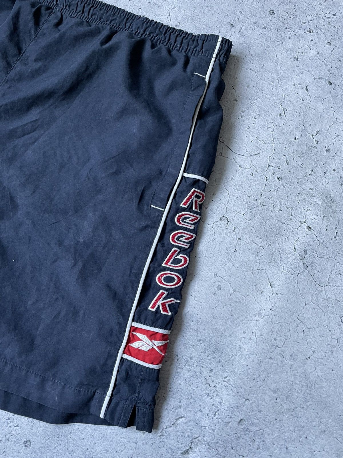 Reebok × Vintage Vintage Reebok Striped Nylon Shorts Size US 34 / EU 50 - 5 Thumbnail