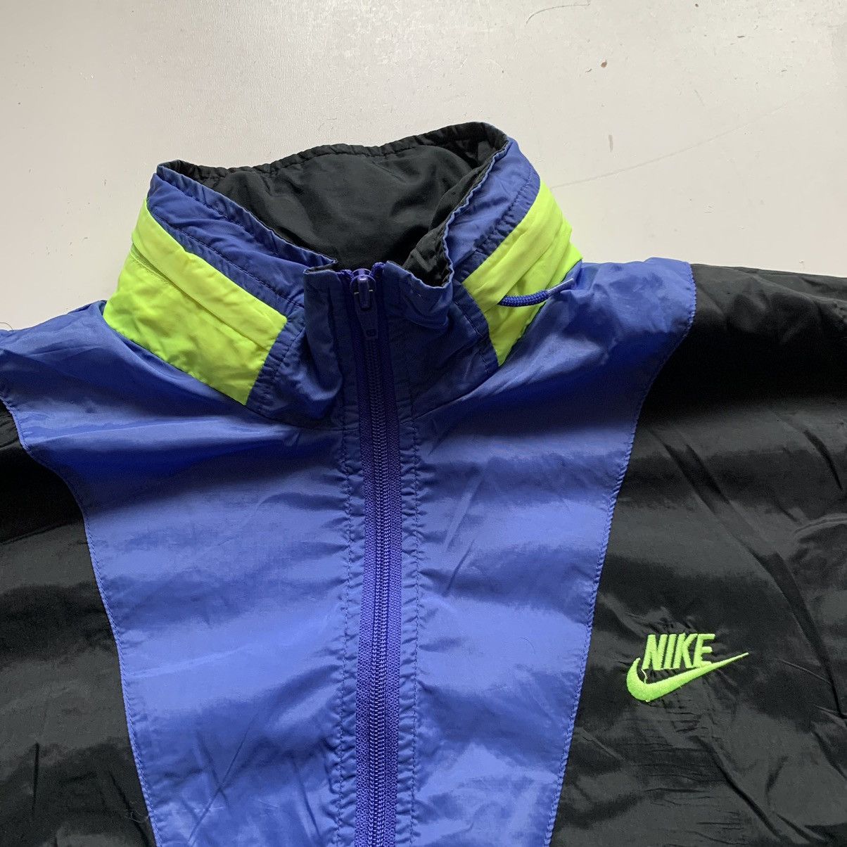 Nike × Vintage Vintage 90s Nike Embroidered Swoosh Windbreaker Jacket Rare Size US L / EU 52-54 / 3 - 2 Thumbnail