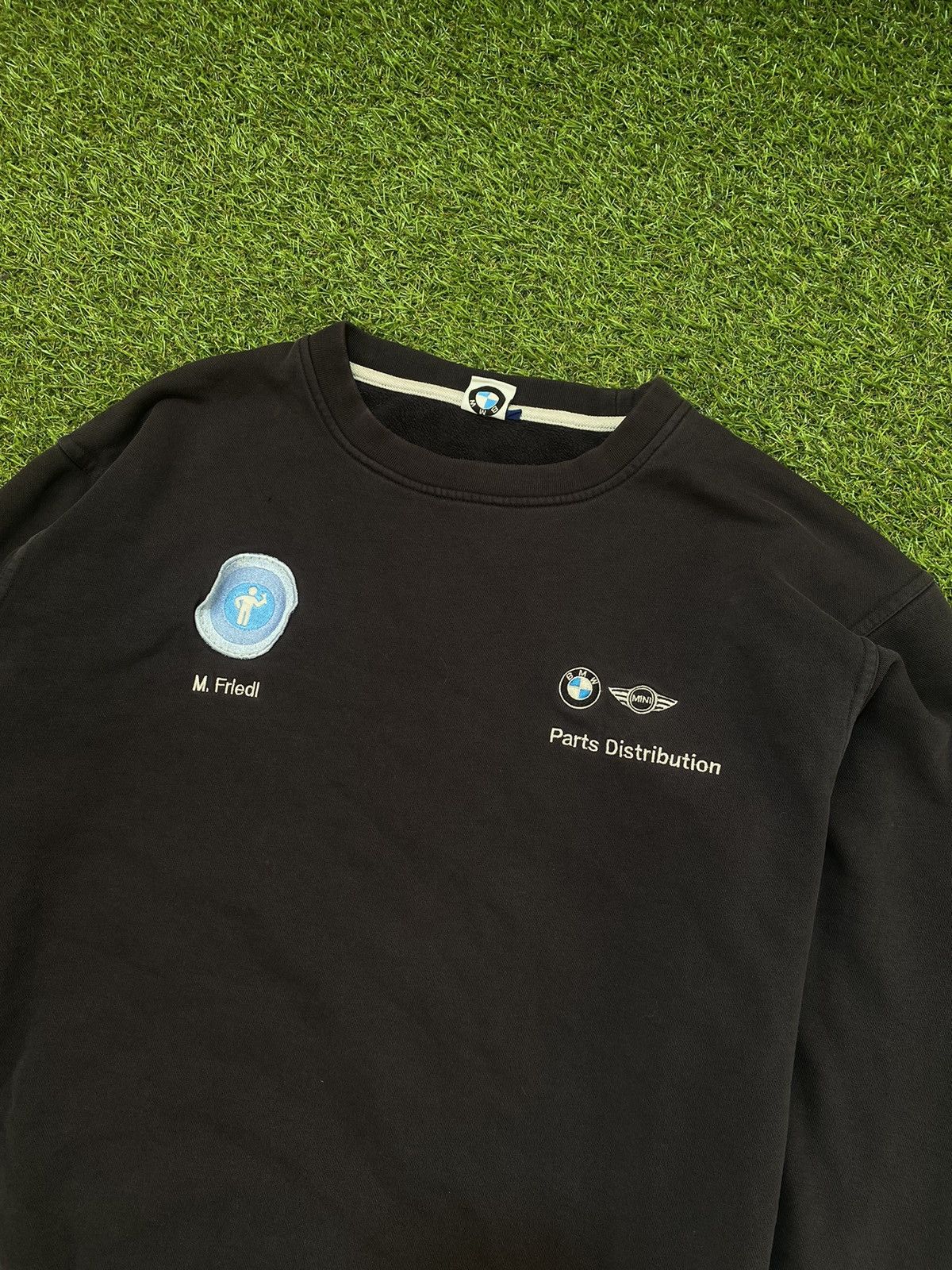 BMW Vintage Y2K BMW sun faded sweatshirt streetwear size L Size US L / EU 52-54 / 3 - 1 Thumbnail