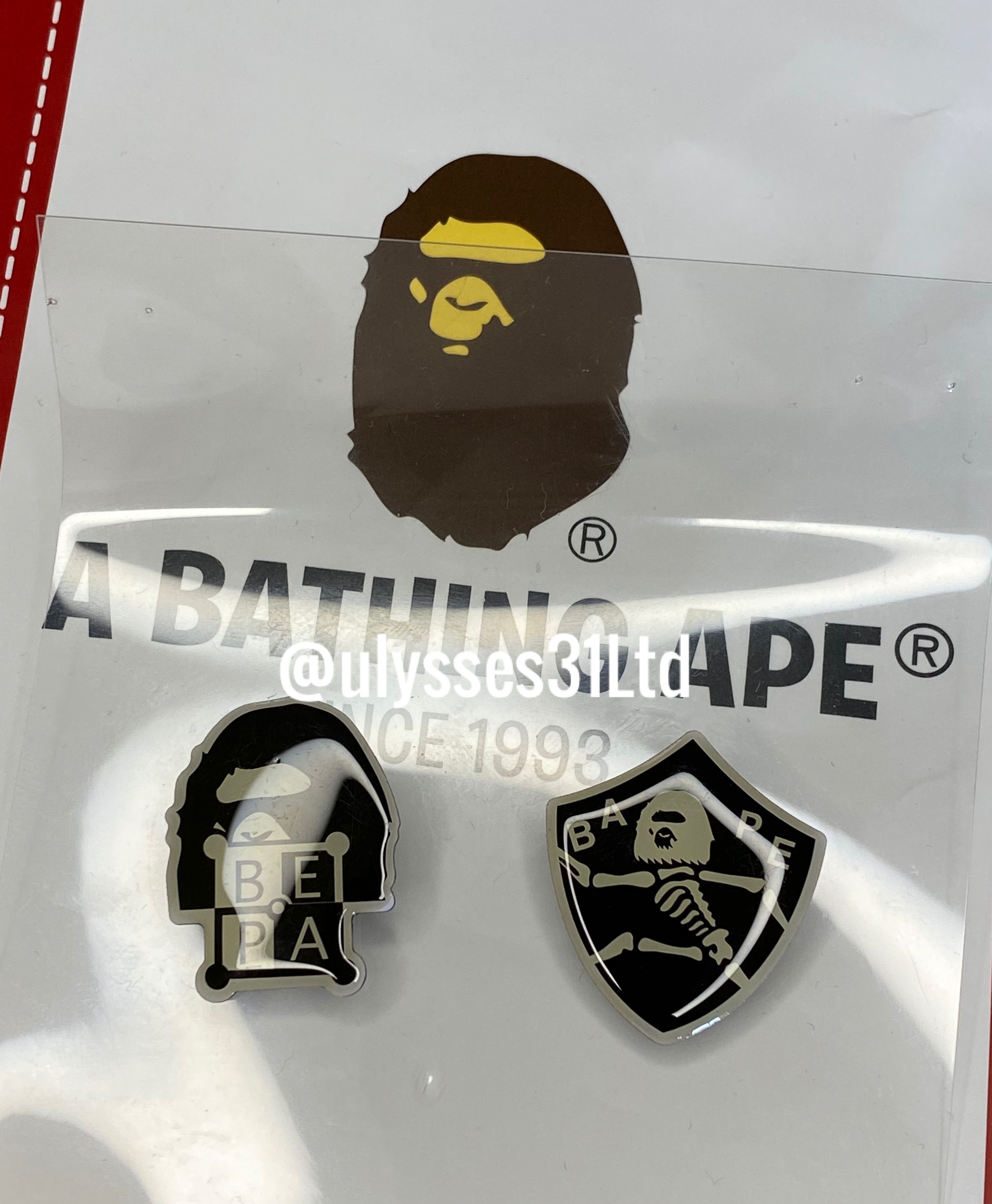 Bape Bape Badge Pin Set Size ONE SIZE - 2 Thumbnail