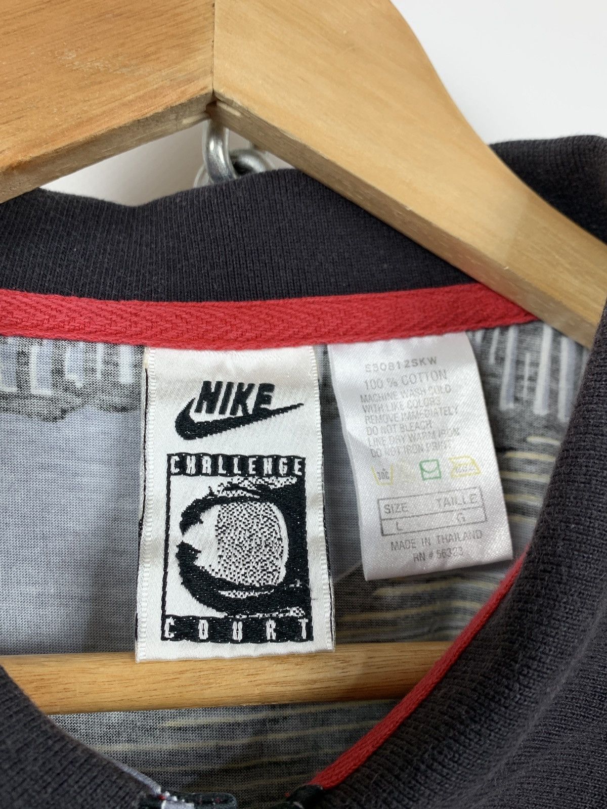 Nike Vintage Nike Challenge Court Polo Shirt Andre Agassi Style Size US L / EU 52-54 / 3 - 16 Thumbnail