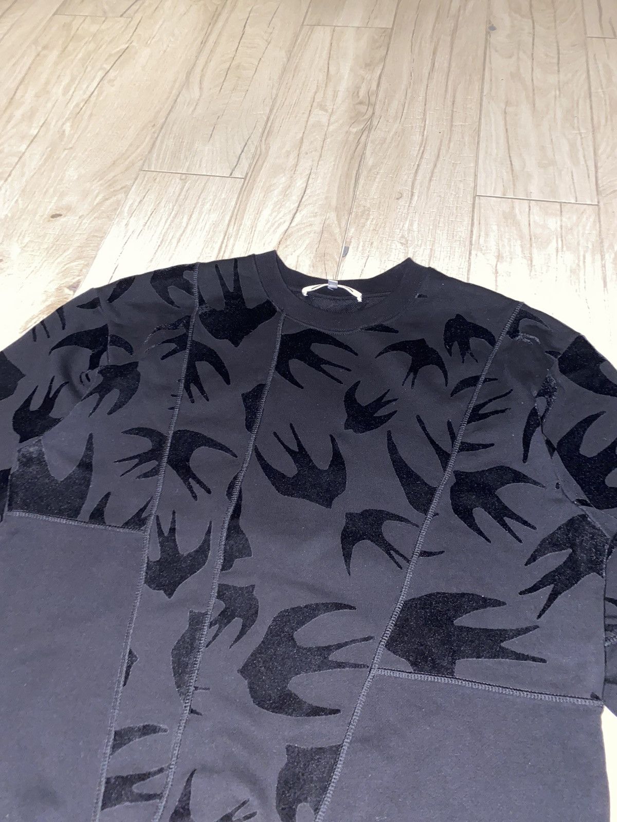 Alexander McQueen FW18 Alexander Mcqueen Swan Printed Patchwork Crewneck Size US M / EU 48-50 / 2 - 5 Thumbnail
