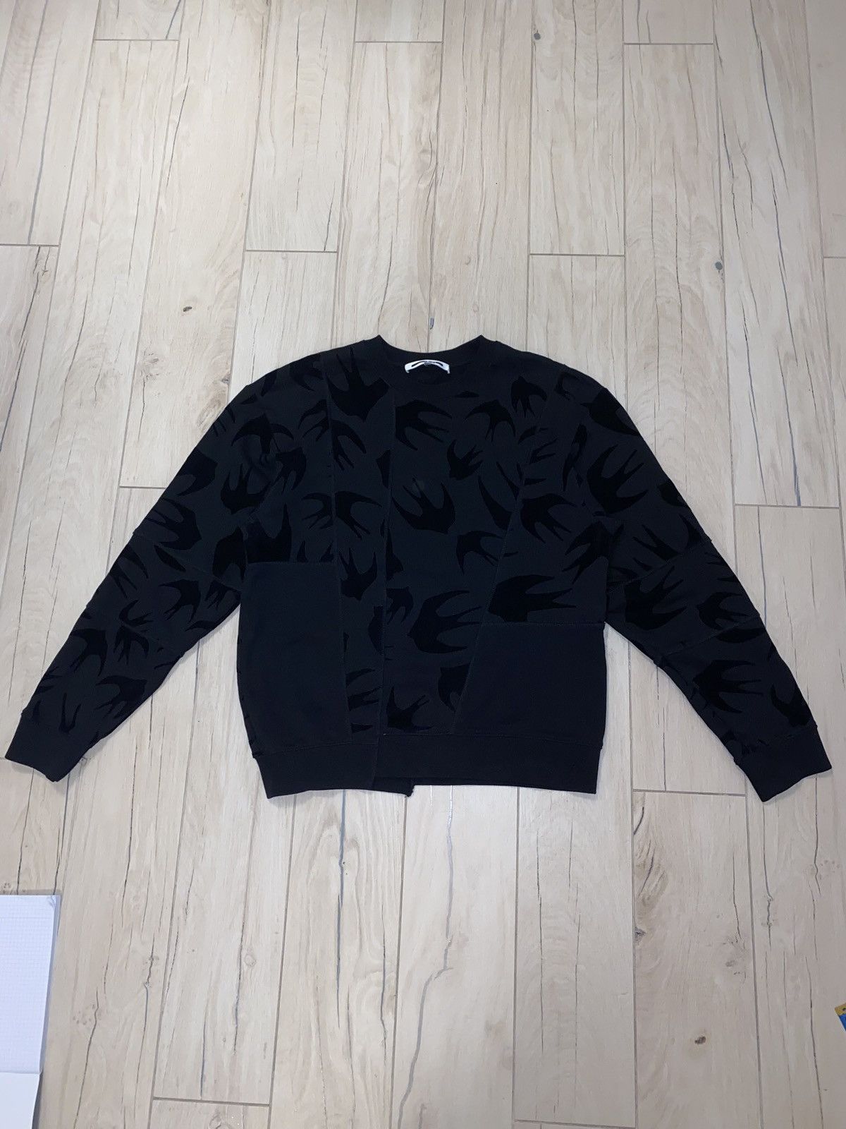 Alexander McQueen FW18 Alexander Mcqueen Swan Printed Patchwork Crewneck Size US M / EU 48-50 / 2 - 1 Thumbnail
