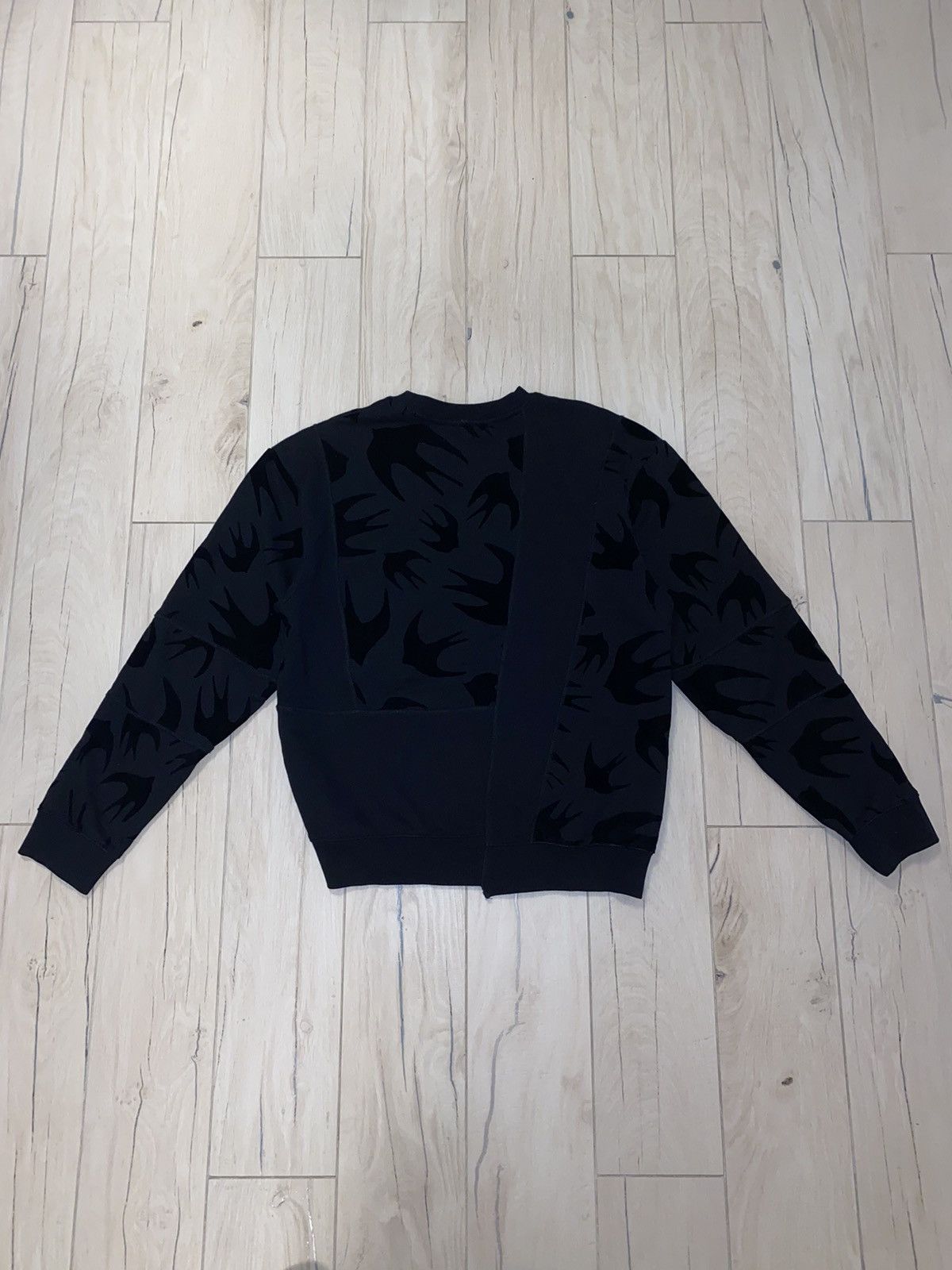 Alexander McQueen FW18 Alexander Mcqueen Swan Printed Patchwork Crewneck Size US M / EU 48-50 / 2 - 8 Thumbnail