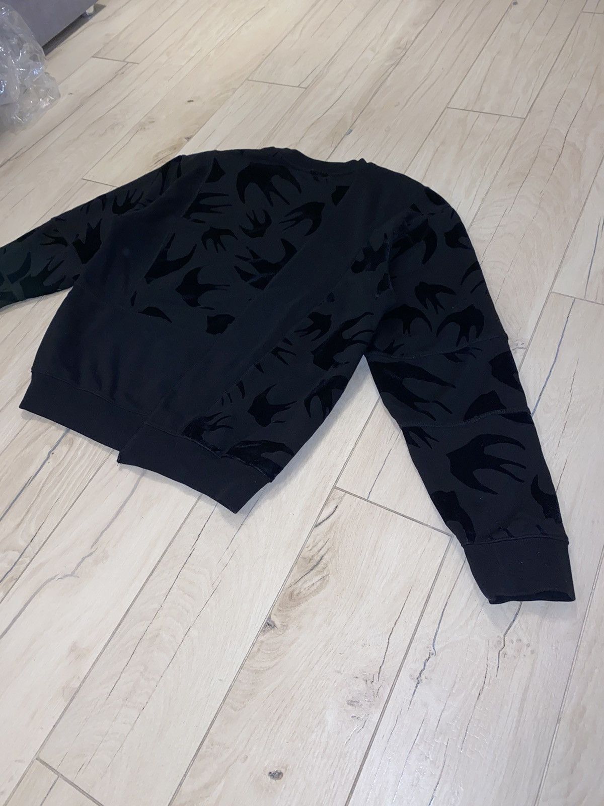 Alexander McQueen FW18 Alexander Mcqueen Swan Printed Patchwork Crewneck Size US M / EU 48-50 / 2 - 10 Thumbnail