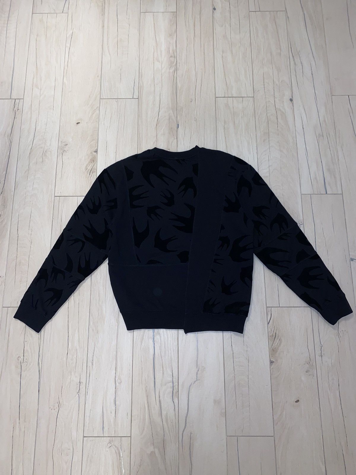 Alexander McQueen FW18 Alexander Mcqueen Swan Printed Patchwork Crewneck Size US M / EU 48-50 / 2 - 7 Thumbnail