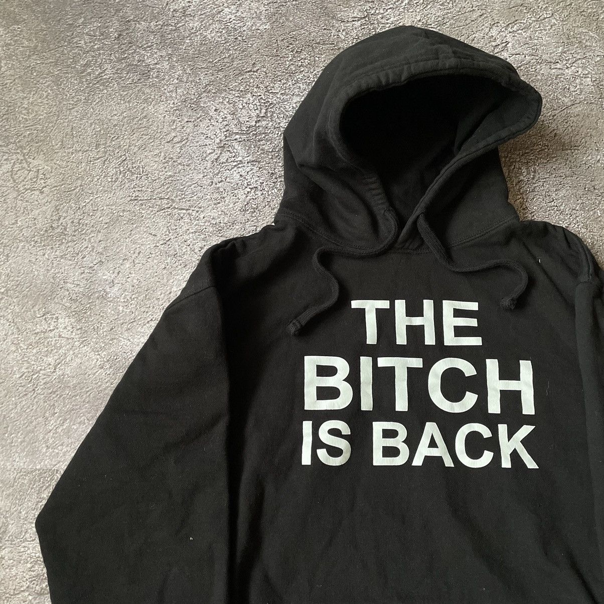 Vintage Vintage Y2K Graphic Hoodie Black The Bitch Is Back Rave M Size US M / EU 48-50 / 2 - 4 Thumbnail