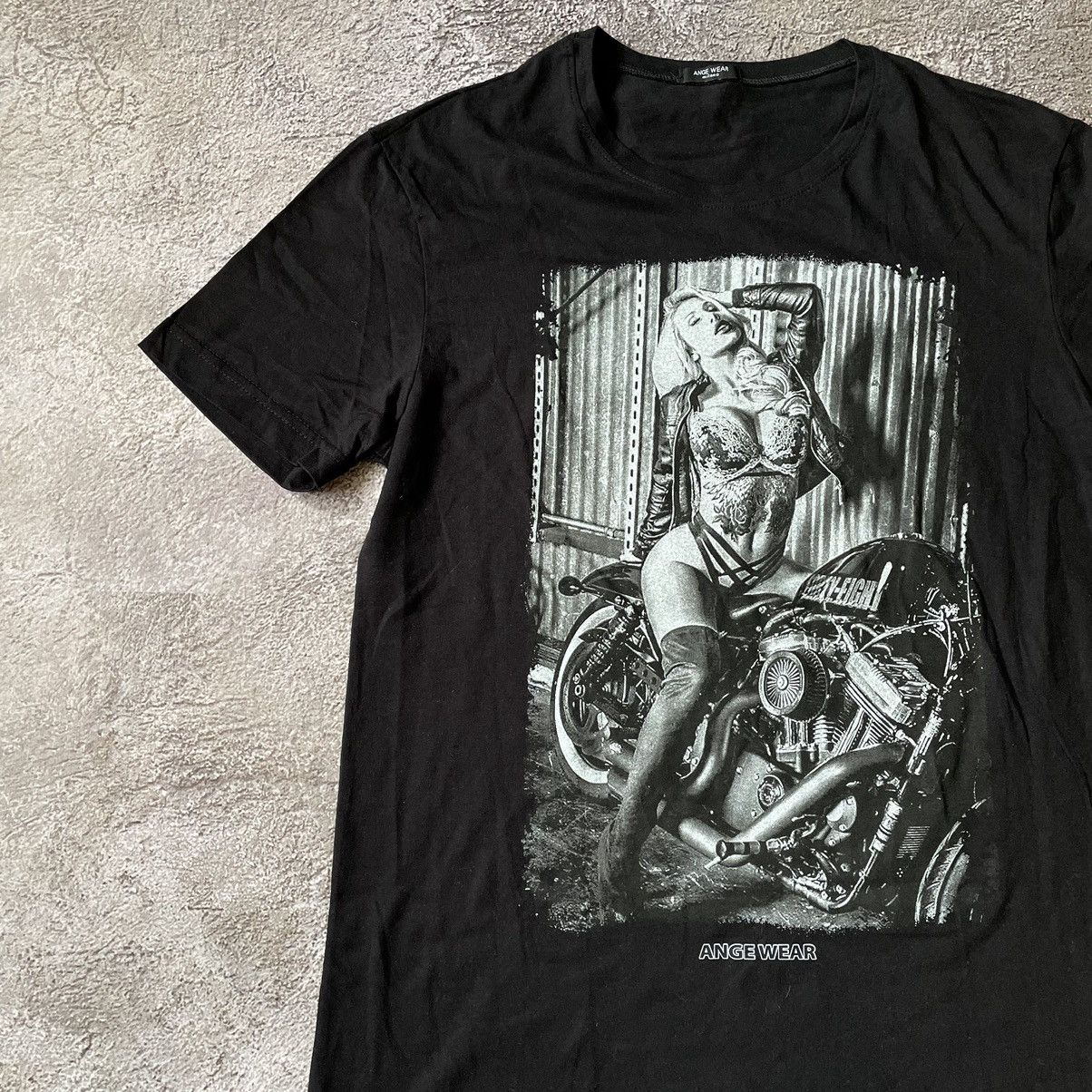 Vintage Vintage Y2K Graphic Tee Thrashed Black Grunge Streetwear M Size US M / EU 48-50 / 2 - 4 Thumbnail