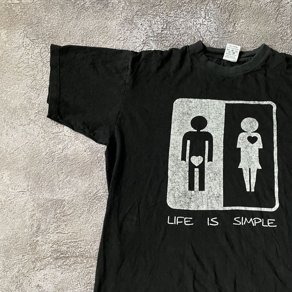 Vintage Vintage Y2K Graphic Tee Life Simple Black Oversized Goth L Size US L / EU 52-54 / 3 - 4 Thumbnail
