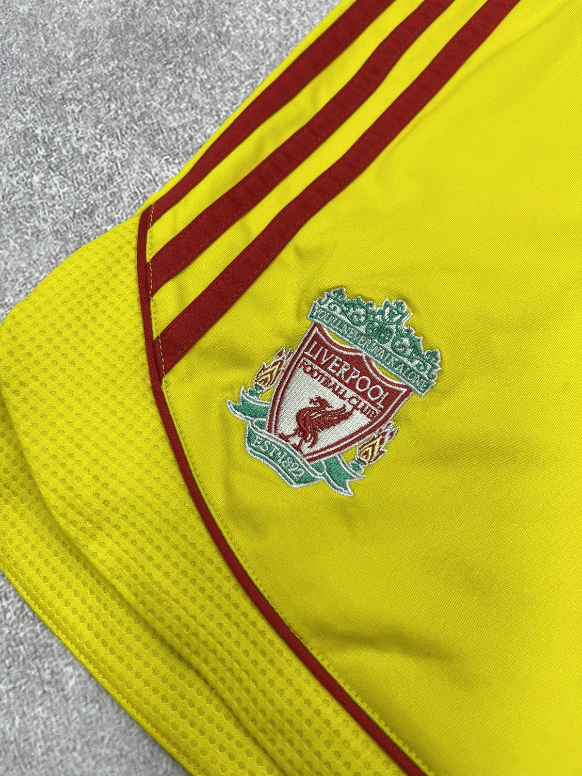 Adidas Vintage Adidas Liverpool Home Shorts Jersey Football Soccer Size US 36 / EU 52 - 3 Thumbnail