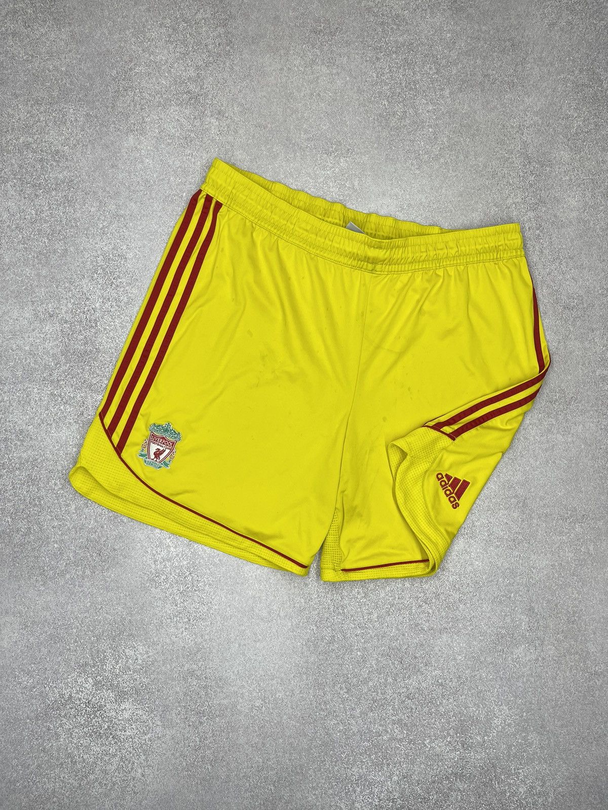 Adidas Vintage Adidas Liverpool Home Shorts Jersey Football Soccer Size US 36 / EU 52 - 1 Thumbnail